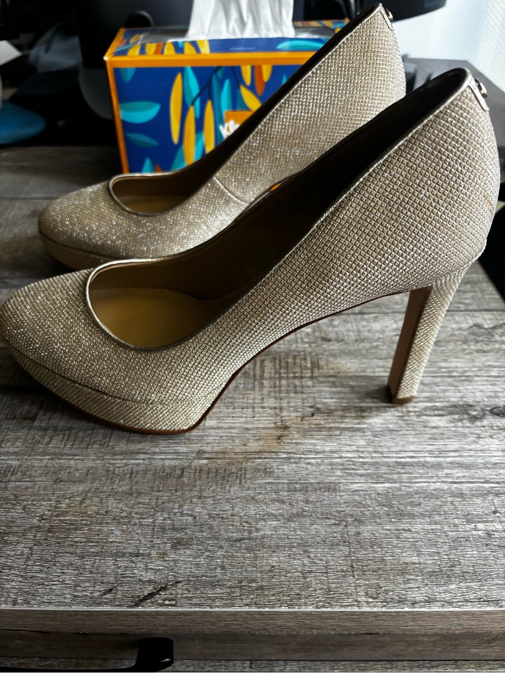 MICHAEL Michael Kors Beige Textured Round-Toe Pumps